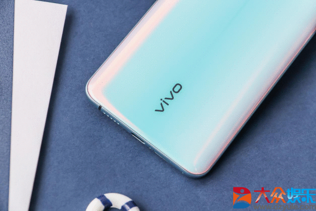 来自冰岛的小精灵—vivo S5开箱体验，我被它的自拍原地圈粉了