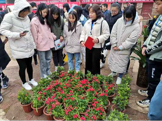 娄底职院农林基地举办全国科普活动日活动