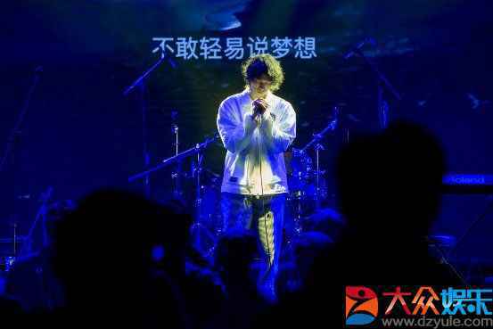 滚石携手千千音乐燃爆寒冬：翻滚吧，星势力