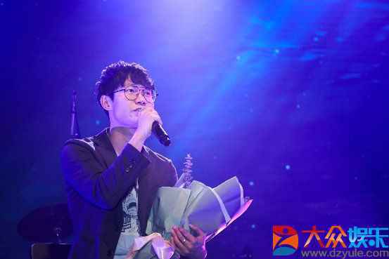 滚石携手千千音乐燃爆寒冬：翻滚吧，星势力