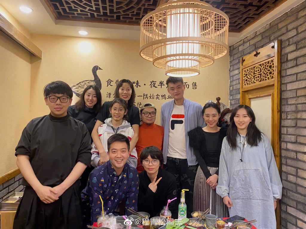 知名导演:朱婷很幽默 不打球的话绝对可以演喜