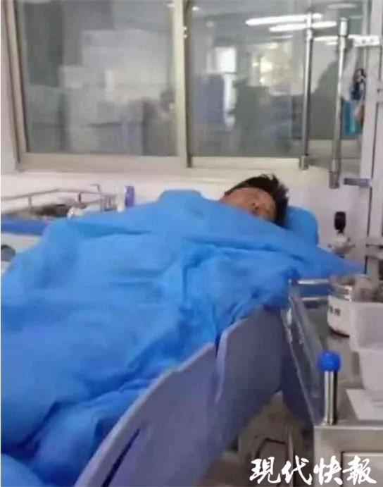 盐城滨海两村干部被指将村民打吐血 回应：以前就有病