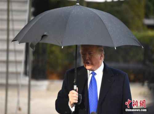 关注弹劾案审判 特朗普发推特一天破两项纪录