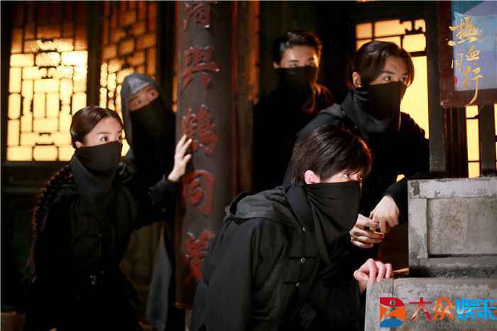 《热血同行》艳势番重组 黄子韬易烊千玺热血护国