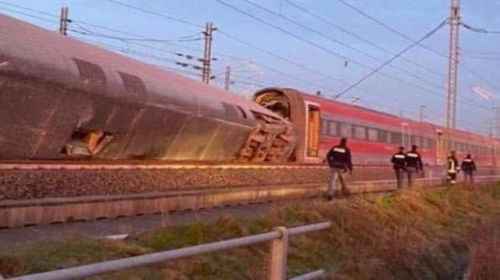 意大利一列车脱轨怎么回事 至少造成两人死亡一人受伤