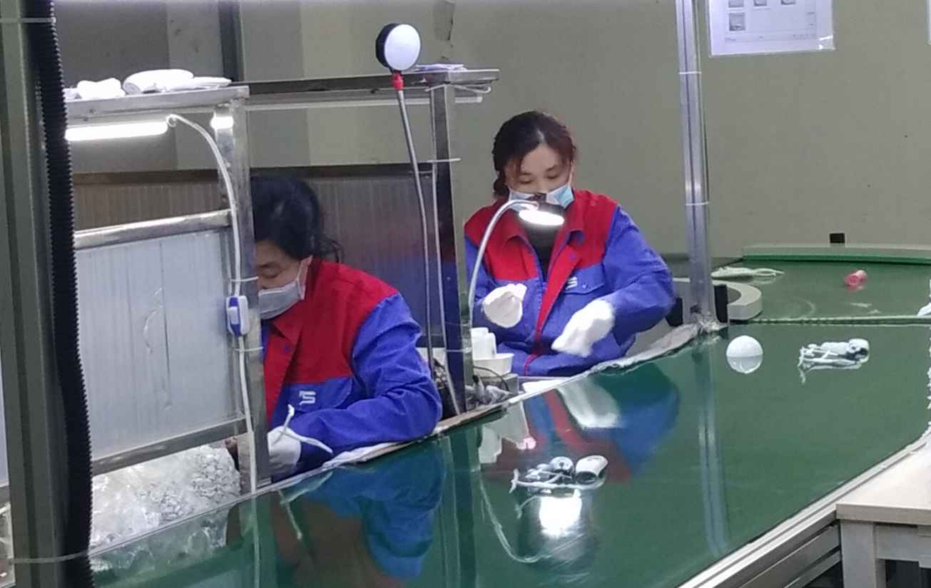 青岛：这些高科技企业释放出抗疫的温暖力量