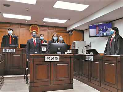 谎称可低价买KN95口罩 男子骗12万获刑4年