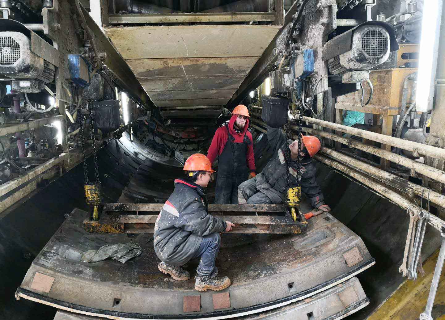 莫斯科地铁建设演绎完美“中国速度”