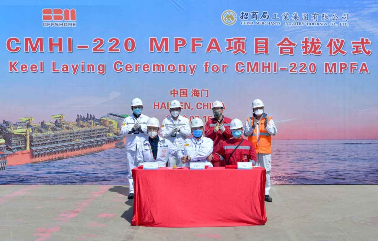 复工复产“三喜临门”，世界“最绿”邮轮下水