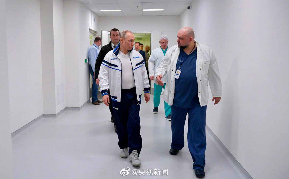 陪同普京视察的医师确诊新冠肺炎 普京定期检测一切正常