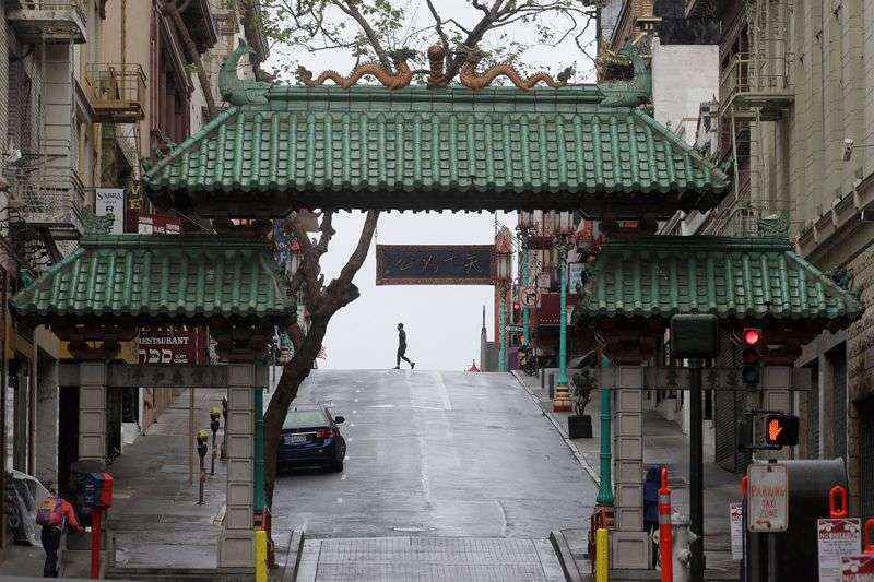 危害极大！《自然》发社论致歉，并呼吁“立即停止新冠病毒污名化”