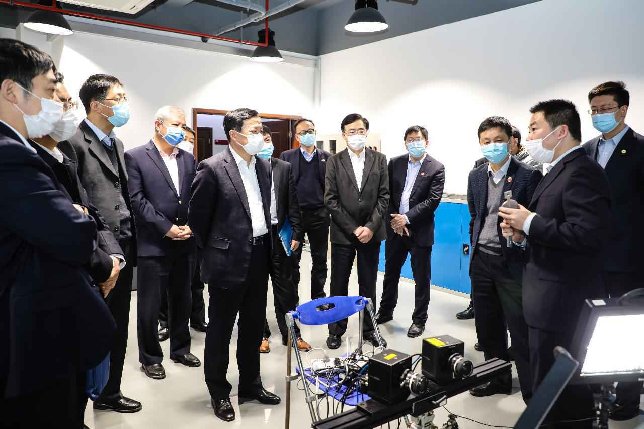聚焦5G应用场景，中国商飞与上海理工签署战略合作框架协议