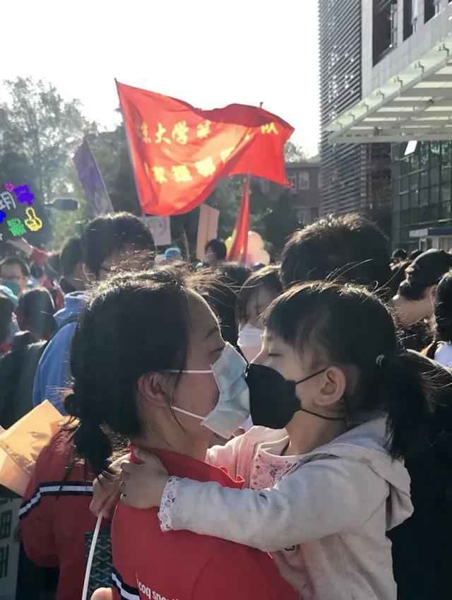 英雄归来！北医三院援鄂抗疫国家医疗队出征86天后凯旋