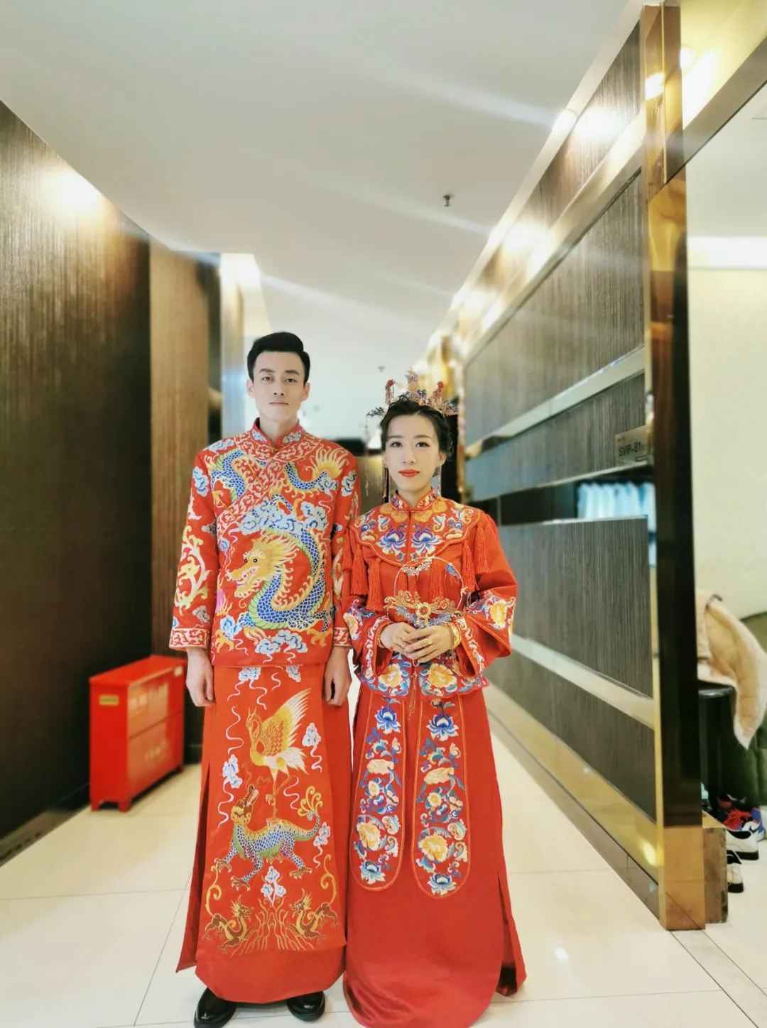 警察丈夫和医生妻子的睡姿照是什么样子的 俩人背后辛酸故事令人赞叹