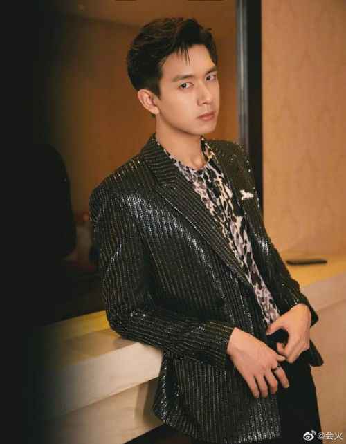 李现粉丝抵制代拍怎么回事 李现粉丝为什么抵制代拍