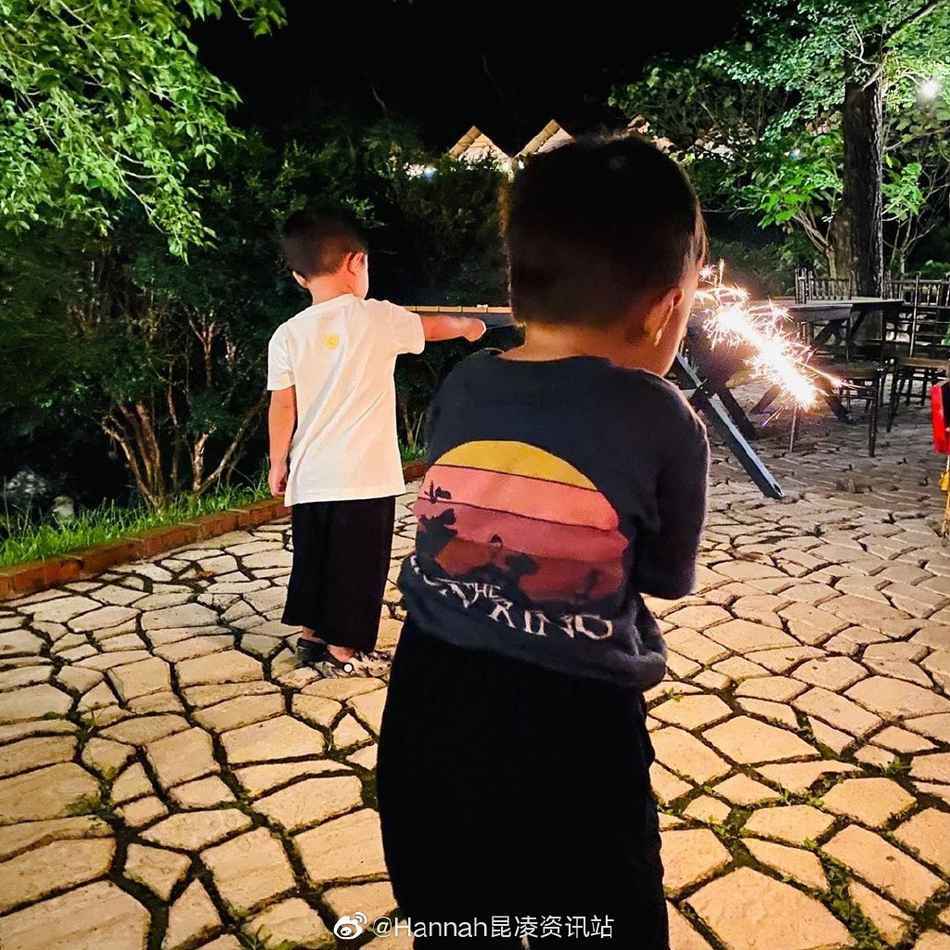 周杰伦昆凌为儿子庆生画面曝光 周杰伦昆凌儿子叫什么多大了正面照