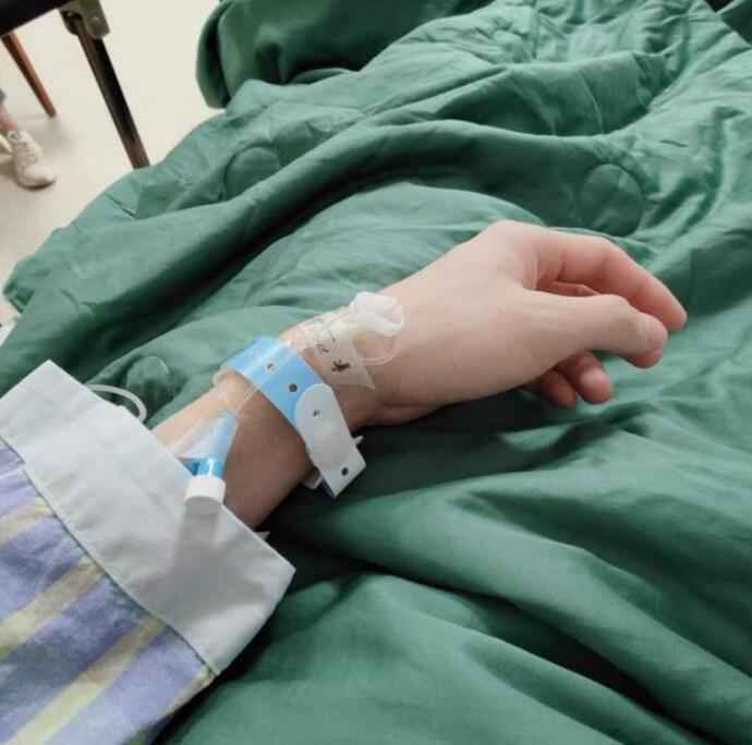 李佳琦停播一周动手术怎么回事？李佳琦生了什么病住院手术现状怎么样了