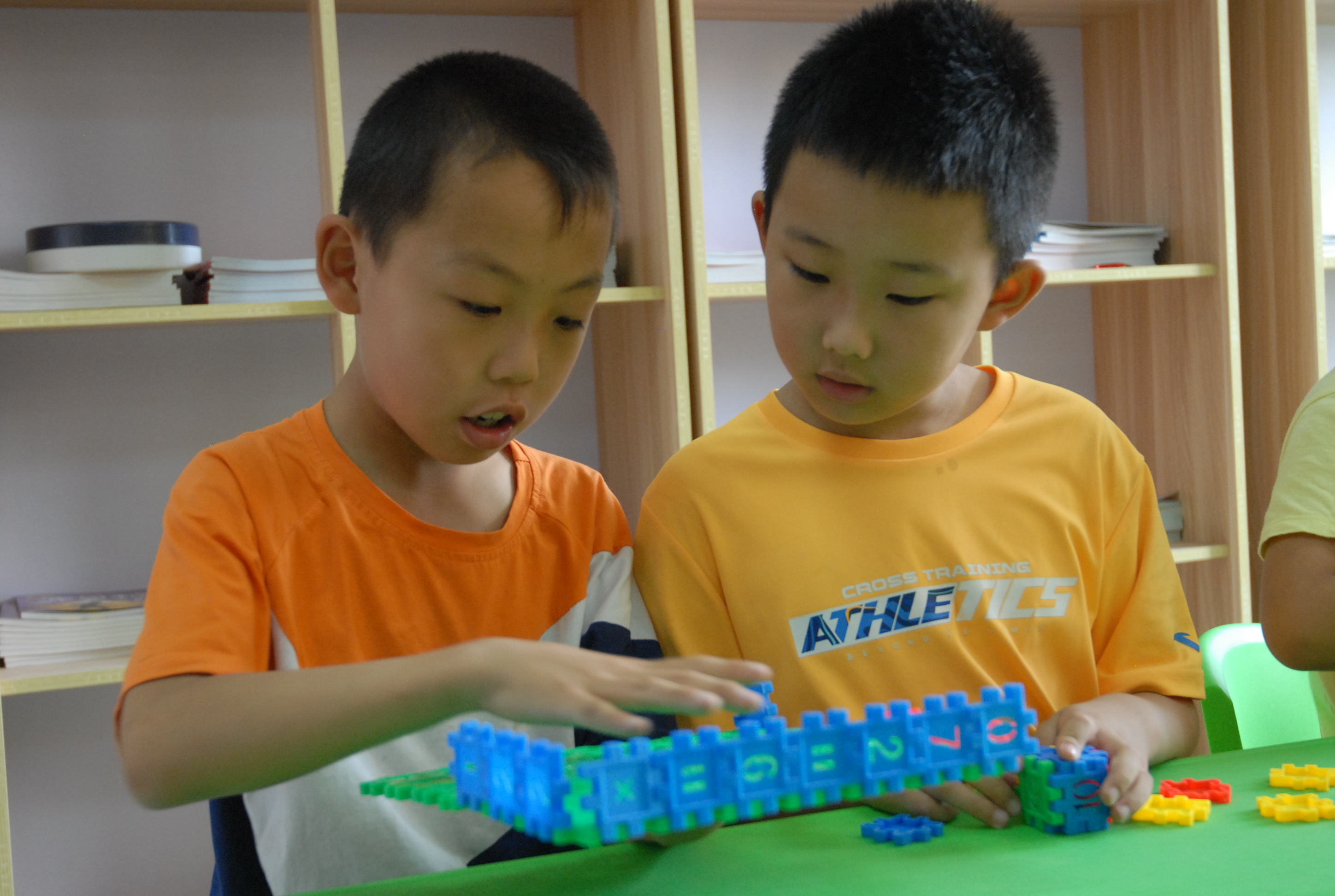 社区图书室 暑期孩子好去处