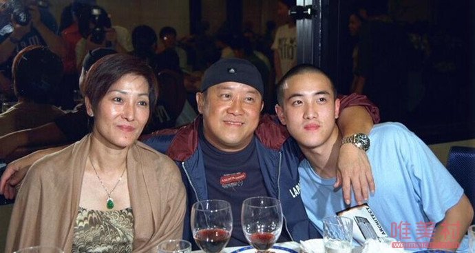 曾志伟妻子去世怎么回事？朱锡珍去世原因及个人资料起底