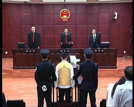 刀文兵在审判马加爵案的法庭上