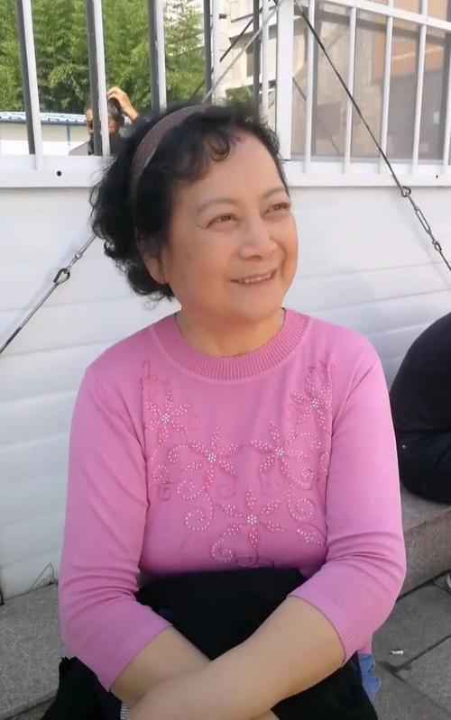 西游记里的观音扮演者,70岁还这么有气质,长相普通但很慈祥!