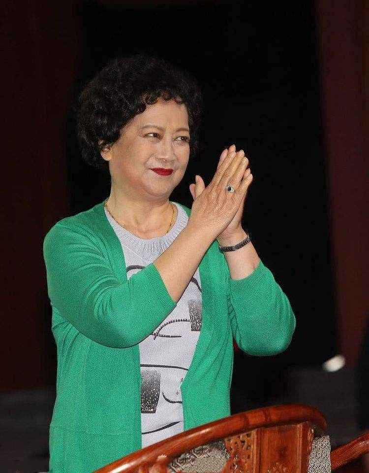 西游记里的观音扮演者,70岁还这么有气质,长相普通但很慈祥!