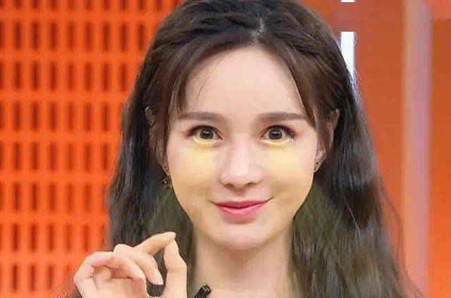素颜曾黑上热搜 现在却成为了美肤扛把子 沈梦辰到底做了啥?