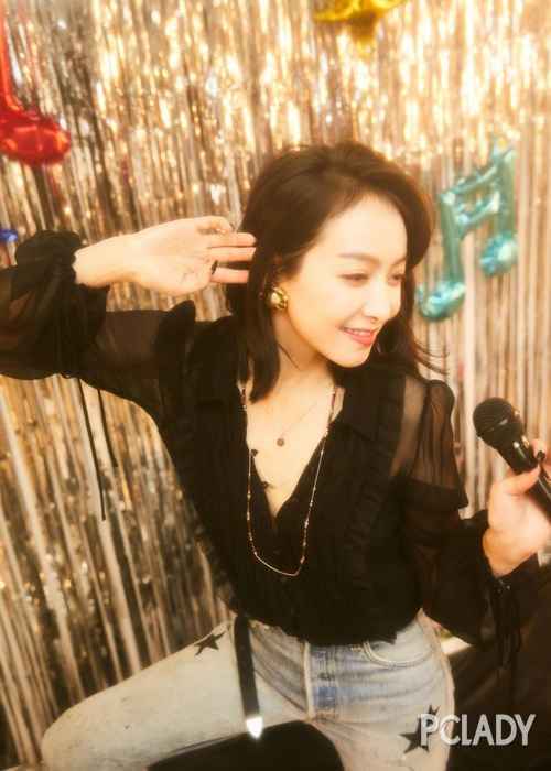 宋茜宋祖儿的开春薄纱衬衫,少女梦也就这样了吧!