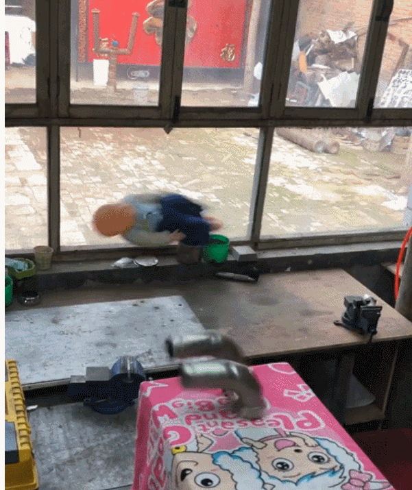 虐哭黄渤,频频作“恶”,却收获千万粉丝,被央视点赞,这个网红凭什么?