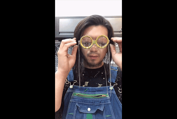 虐哭黄渤,频频作“恶”,却收获千万粉丝,被央视点赞,这个网红凭什么?
