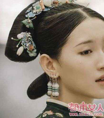 皇后娘娘的手串、嘉嫔的化妆刷 延禧攻略同款一次看个够! 皇后娘娘的手串、嘉嫔的化妆刷 延禧攻略同款一次看个够!