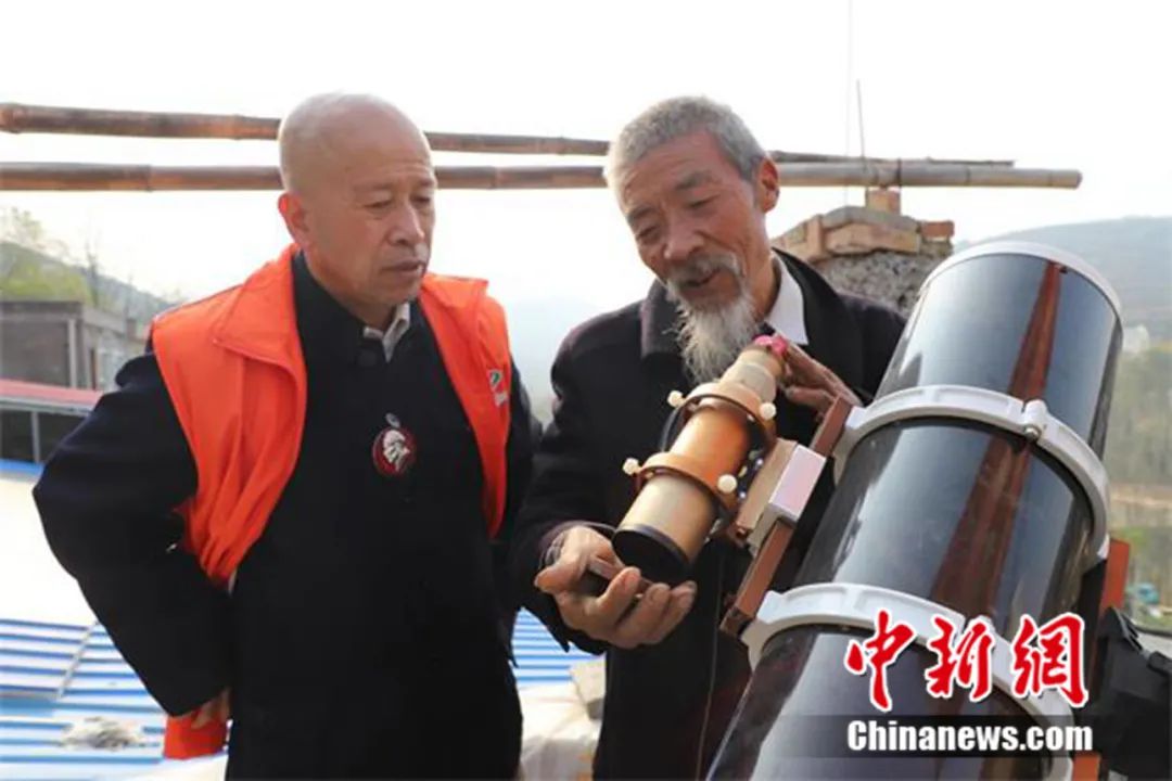 七旬农民深山自建“天文台” 他的眼中是“星辰大海”