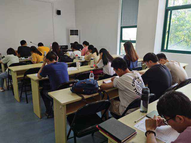 考研村 | 倒计时24天，21考研人真的拼了