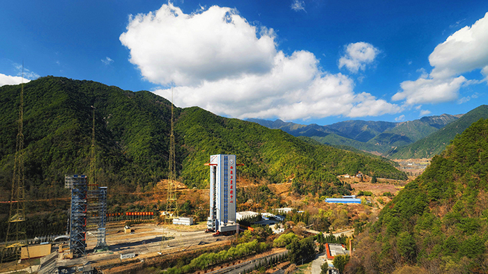 向天图强叩苍穹——西昌卫星发射中心建功中国航天五十年全景扫描之二