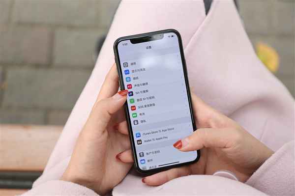 iPhone在中国强势复苏 销量暴涨4.14倍!