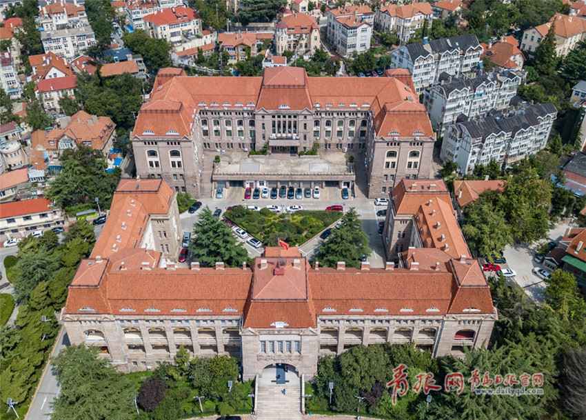 组图:走进百年沧桑的胶澳总督府 这里印刻着时光烙印