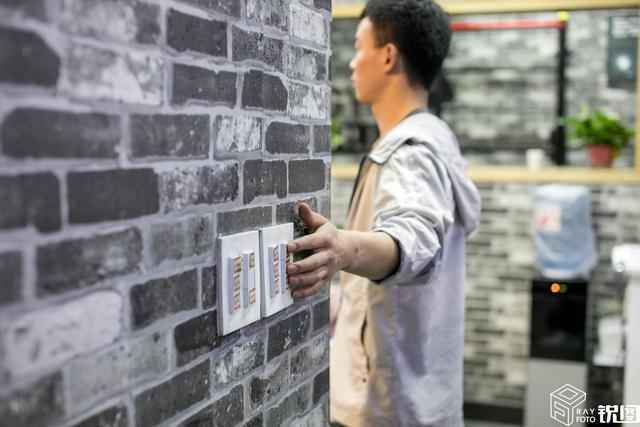 曾是维和部队狙击手的97年小伙,退役后创业成斜杠青年