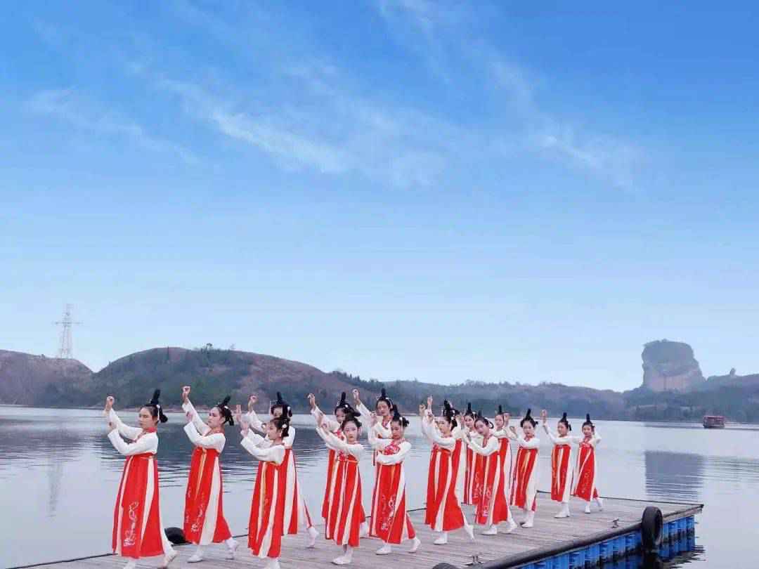 庆元旦,迎新年,免门票、免车票、免船票,0元游龟峰!