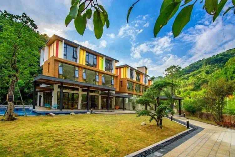 ¥399双人游清远天子山!住网红酒店,含早餐+鱼疗+玻璃桥…