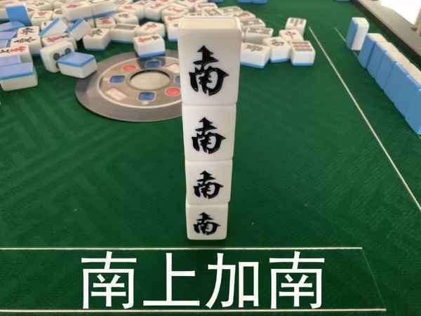 月饼盒包,全家桶包…还有什么奇葩包包敢挑战时尚审美?