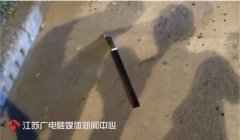 女儿一句话,父亲抄起了砍刀…