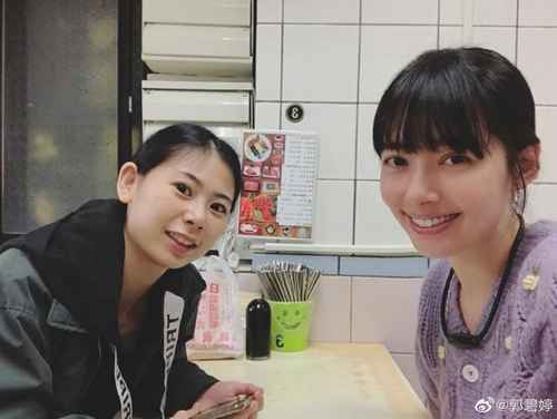 郭碧婷晒新发型 素颜肌肤成焦点!