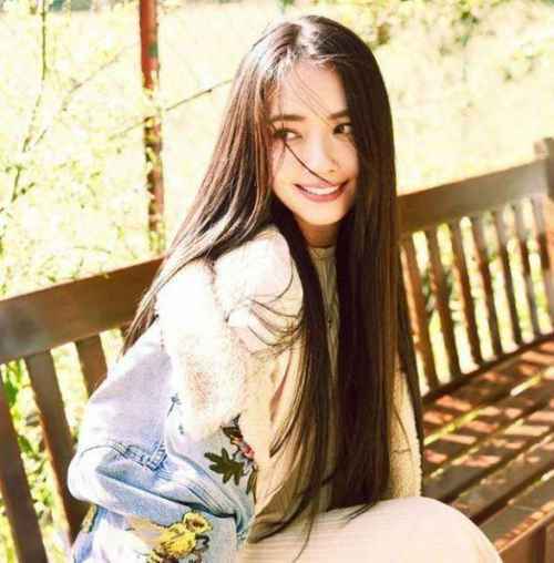 郭碧婷晒新发型 素颜肌肤成焦点!