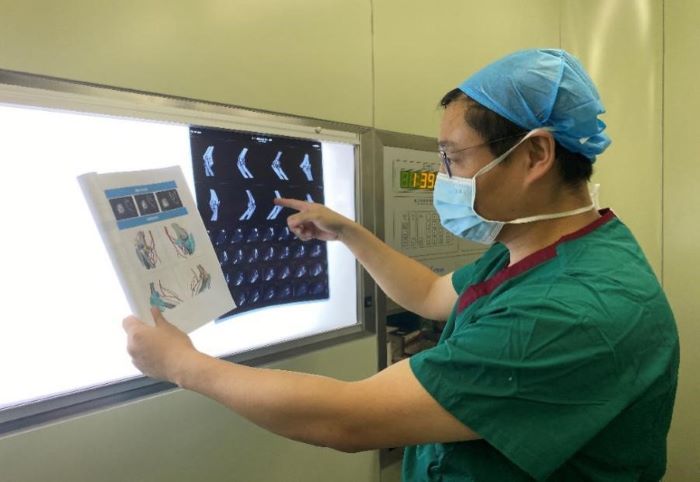 哈医大一院一项“黑科技”走进手术室 可视化虚拟现实技术为“精准医疗”赋予新内涵