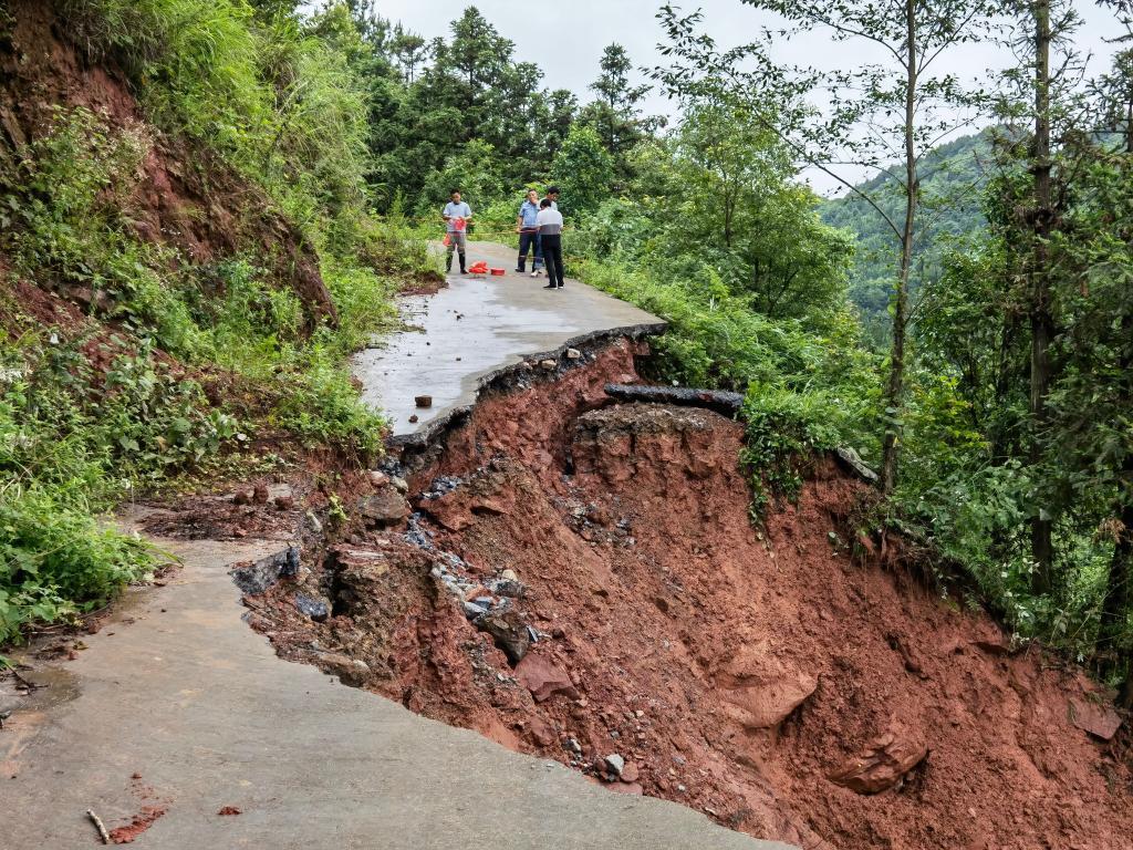  南北部分地区暴雨持续 闻“汛”而动有何实招？