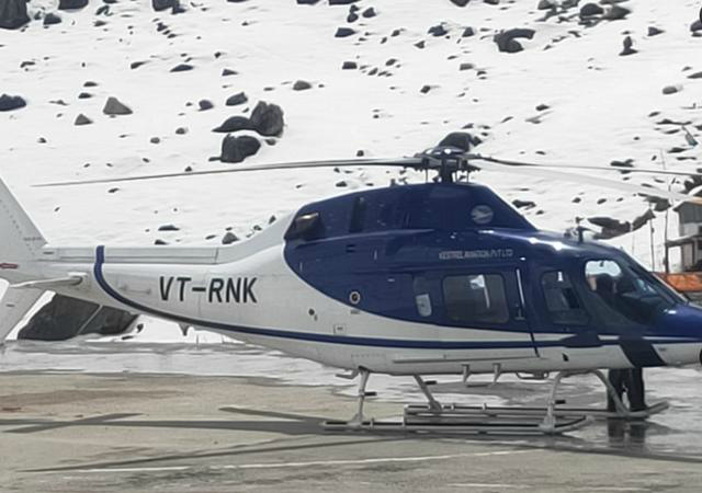 印官员自拍时遭直升机叶片“斩首” 当场身亡