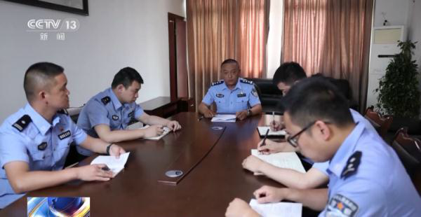 犯罪分子只用现金打造隐秘赌场 还设置专门人员放哨望风