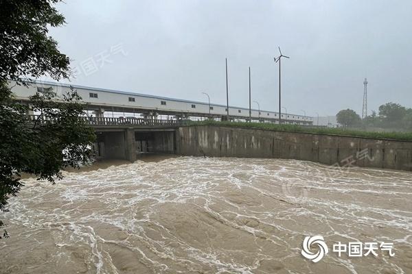 卡努越近 广东越热 未来几天雨热同期 最新广东天气预报