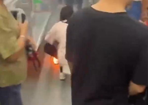 竟然是因为它？广州地铁回应二号线一车厢冒烟